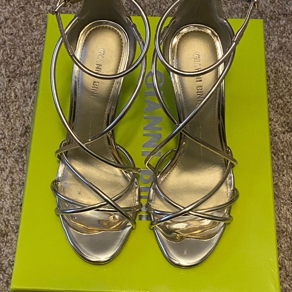 GIANNI BINI Women’s shoes size 6.5